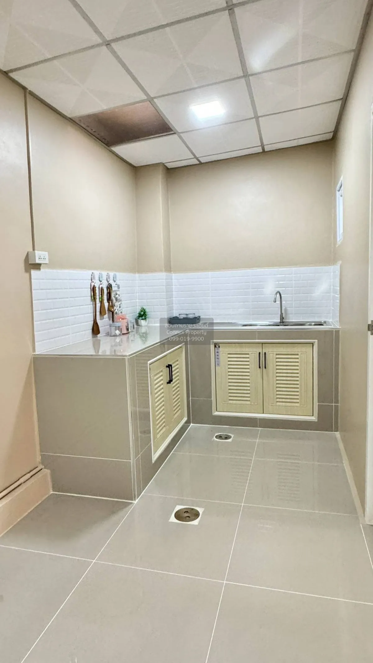 ขายทาวน์เฮ้าส์/ทาวน์โฮม  บ้านบัวทอง 4 บ้านกล้วย-ไทรน้อย รีโนเวทให