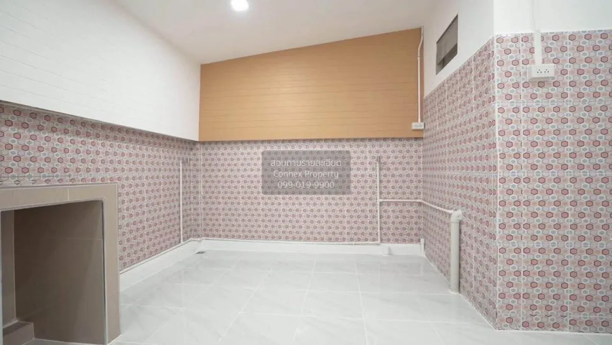 For Sale Townhouse/Townhome  , Baan Dan Thong Village , Bang Pho 