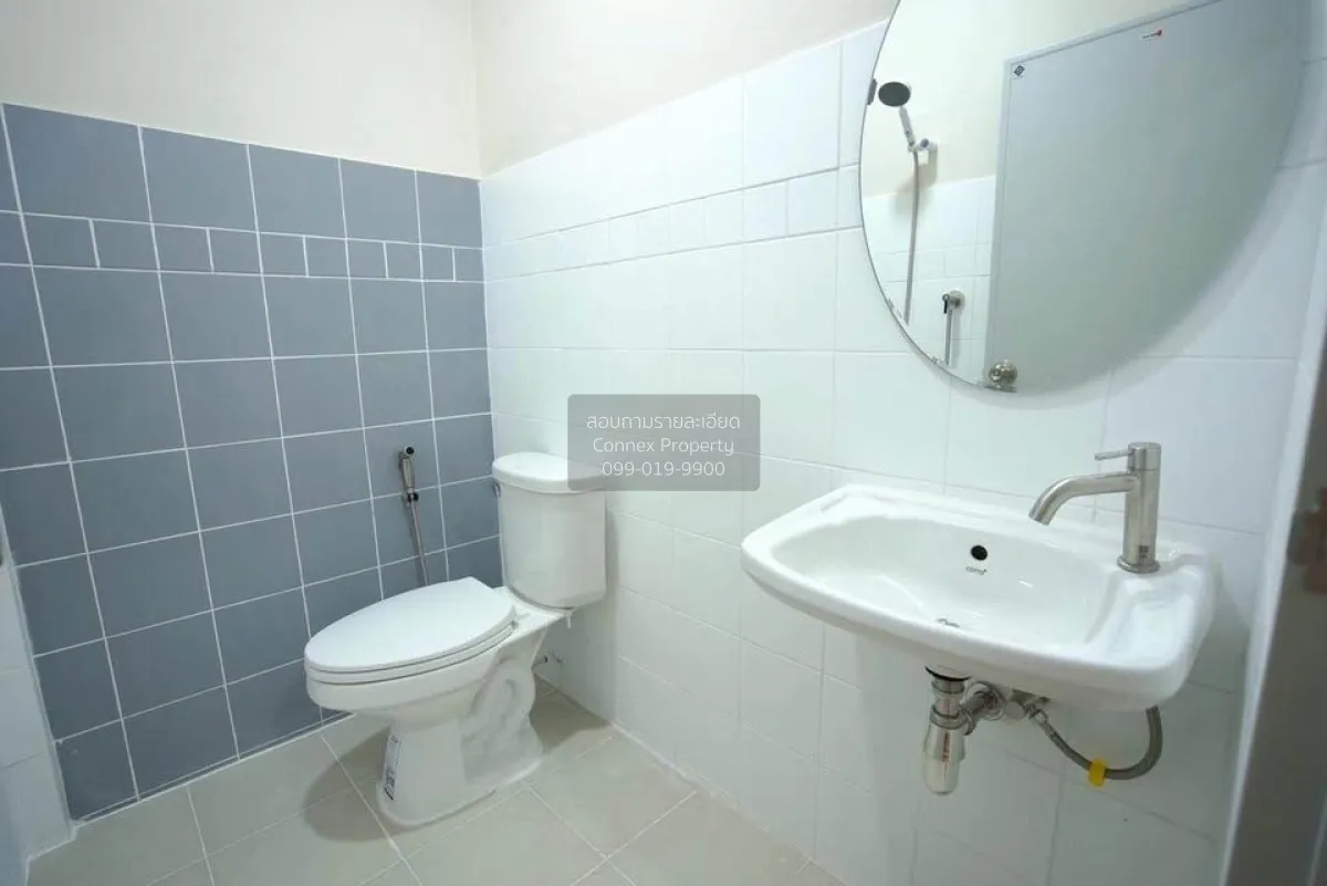 For Sale Townhouse/Townhome  , Baan Dan Thong Village , Bang Pho 