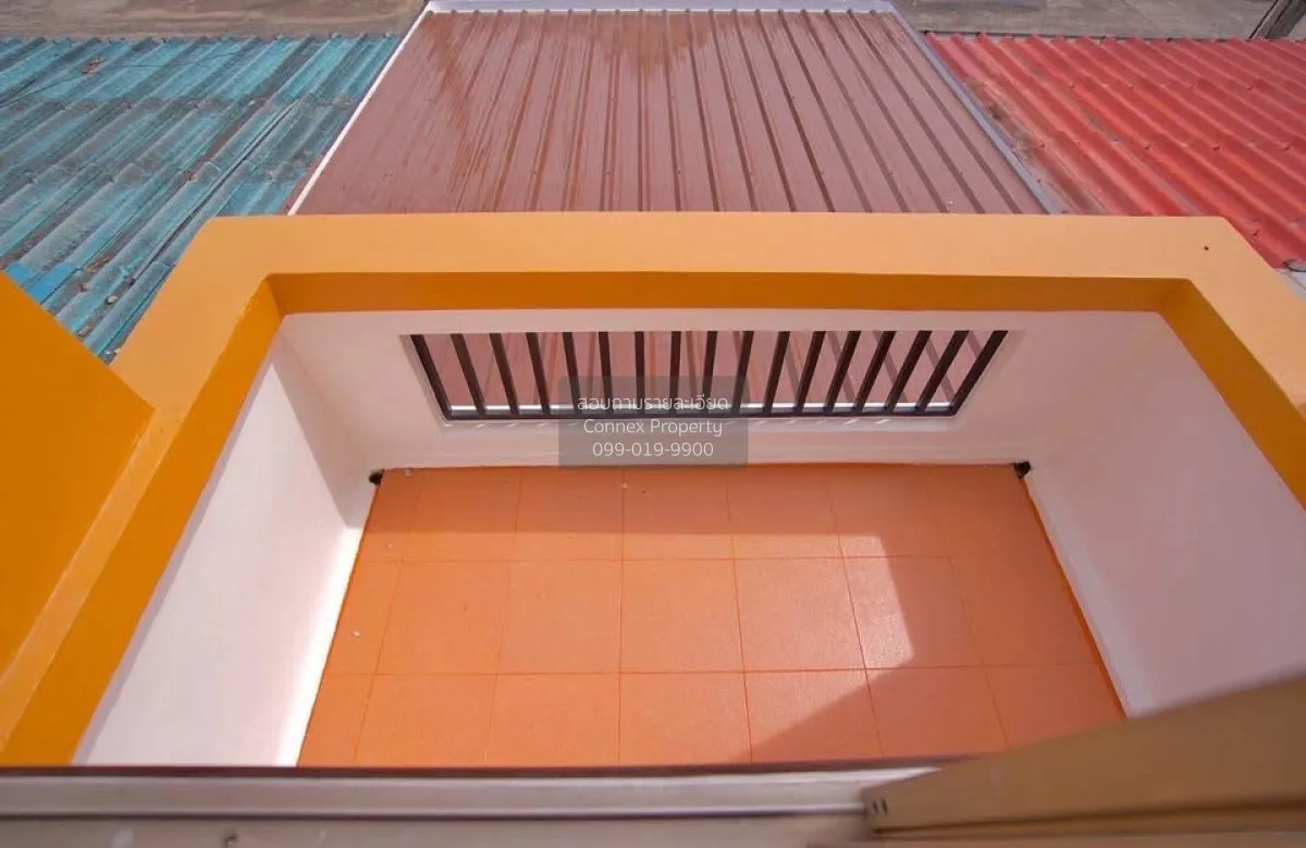 For Sale Townhouse/Townhome  , Baan Dan Thong Village , Bang Pho 