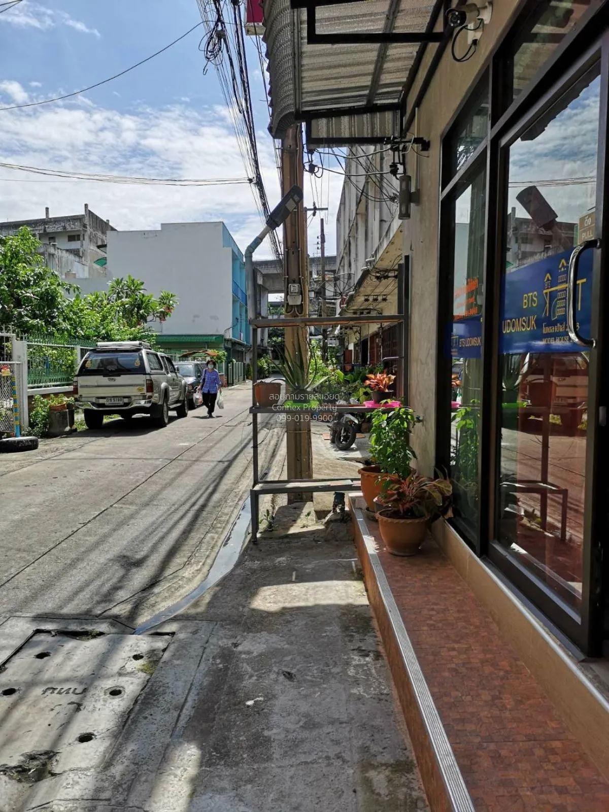 Apartment for Sale: 4.5-Story Building near BTS Udom Suk (Sukhumv 2