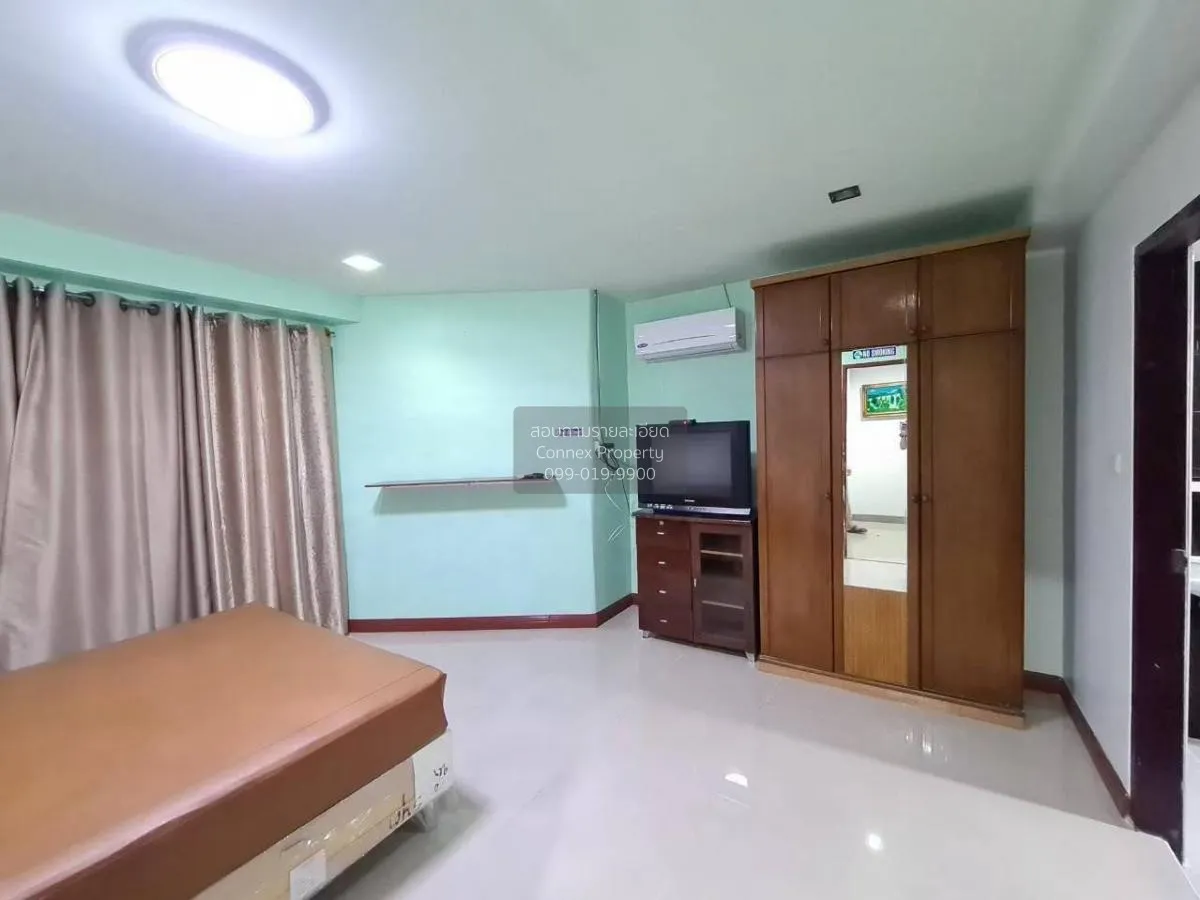 Apartment for Sale: 4.5-Story Building near BTS Udom Suk (Sukhumv