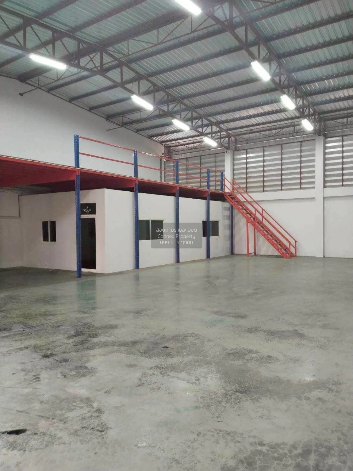 For Rent Warehouse Ladkrabang , wide frontage , Thap Yao , Lat Kr 3
