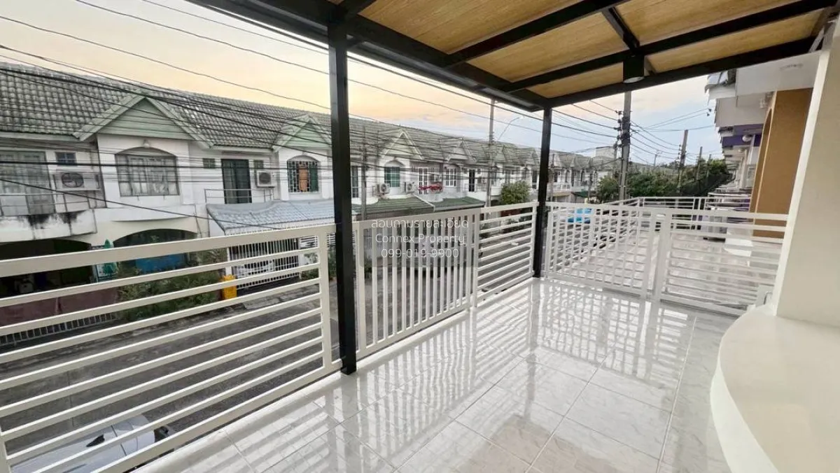 ขายทาวน์เฮ้าส์/ทาวน์โฮม  บ้านสุชา รีโนเวทใหม่ ละหาร บางบัวทอง นนท