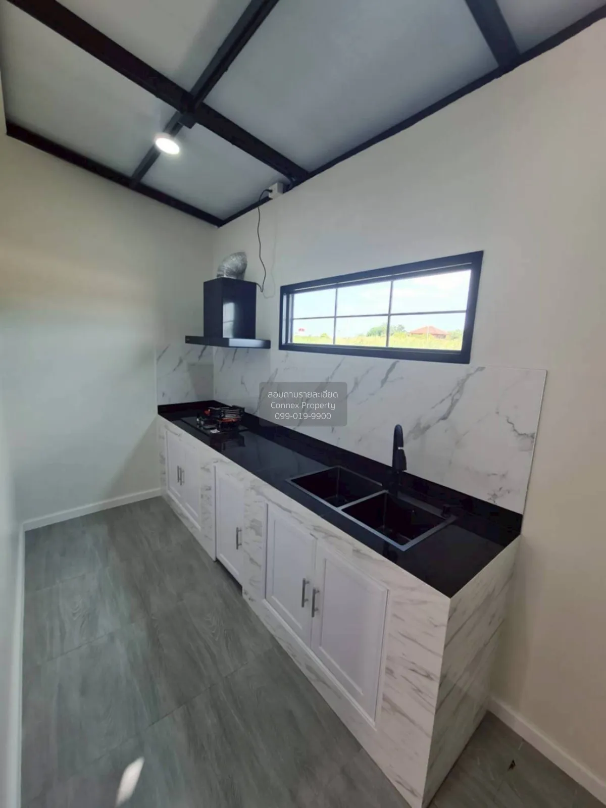 For Sale Townhouse/Townhome  , Thanajit Bangkruai , corner unit ,