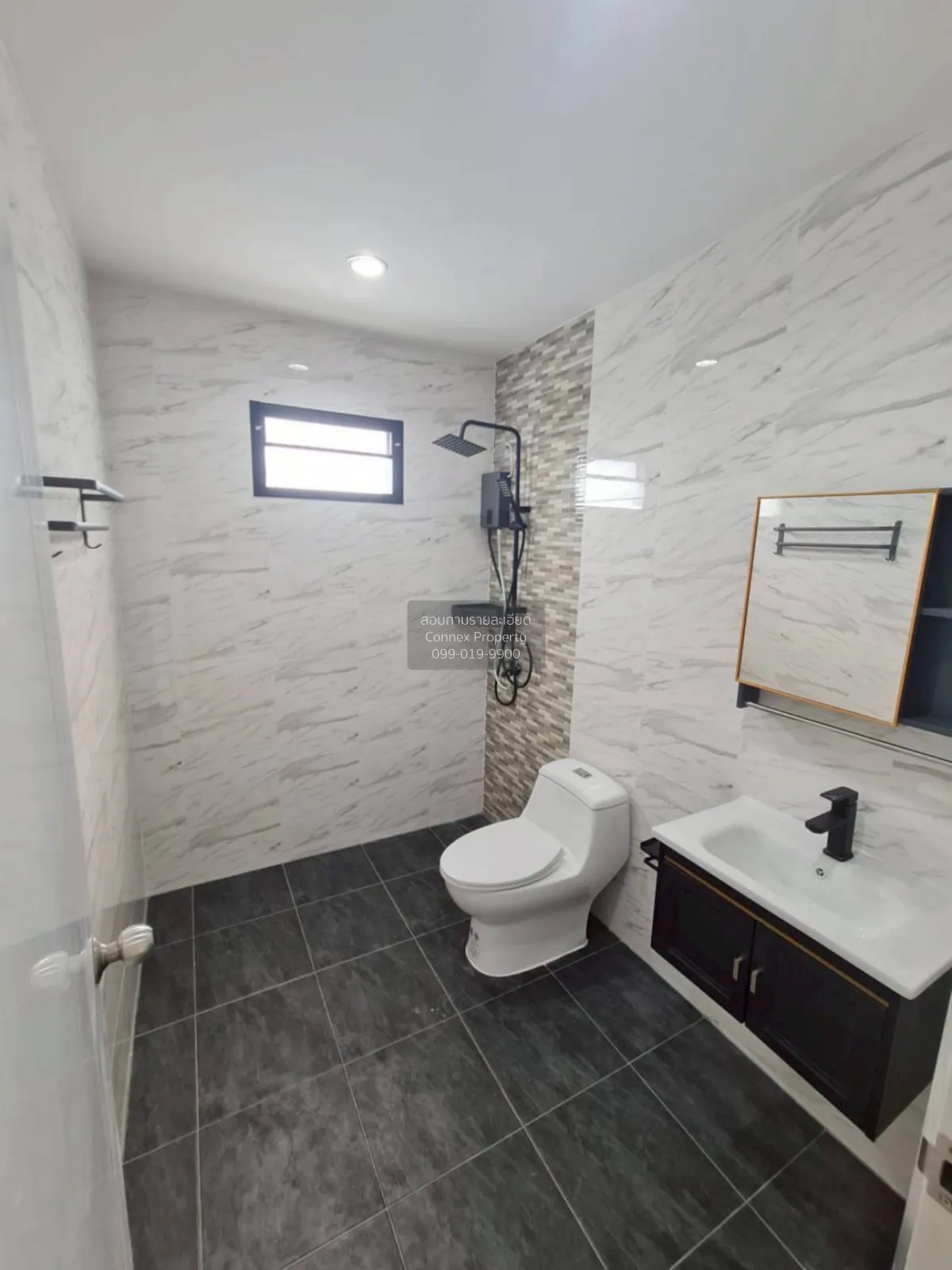 For Sale Townhouse/Townhome  , Thanajit Bangkruai , corner unit ,