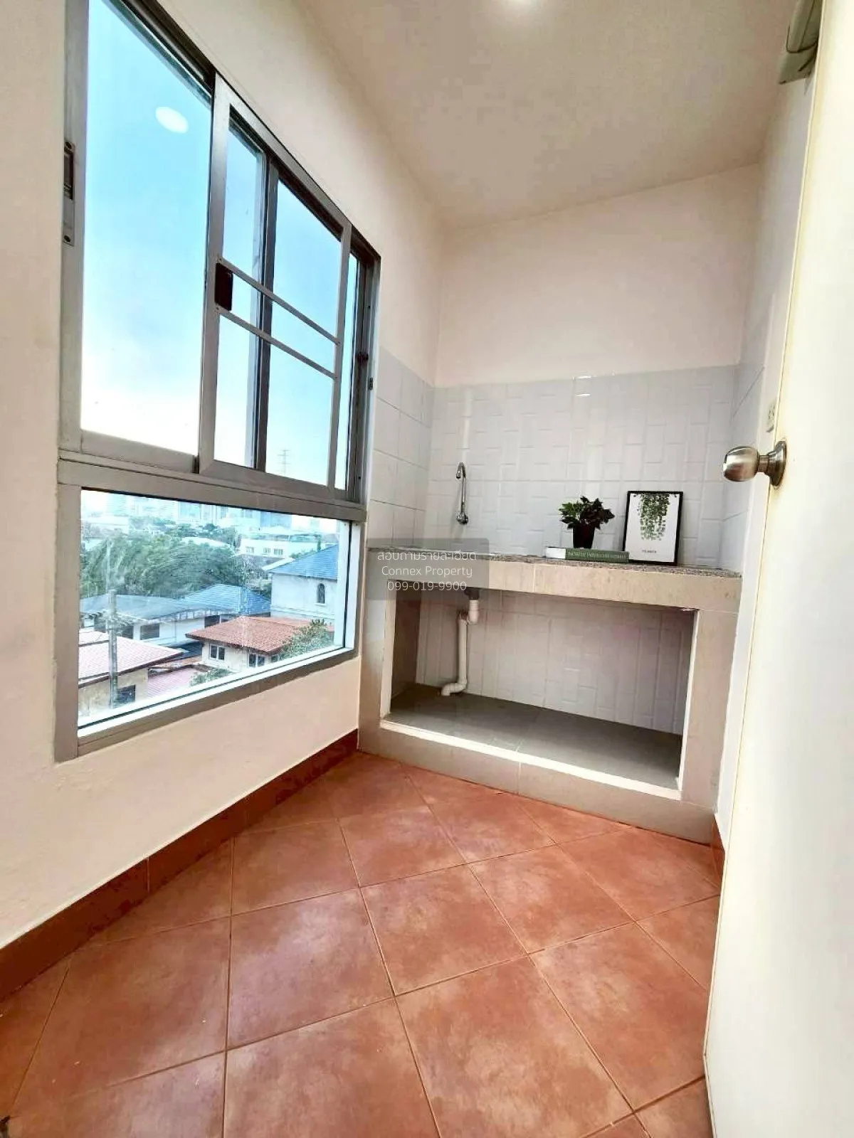 ขายคอนโด  รีเจ้นท์ โฮม 5 รัชดา 19 รีโนเวทใหม่ MRT-รัชดาภิเษก ดินแ