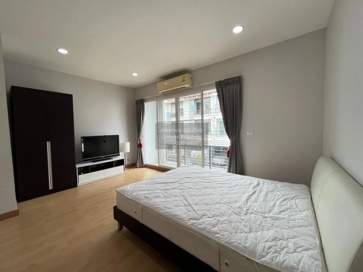 For Rent Townhouse/Townhome  , Baan Klang Muang Ladprao 87 , MRT-