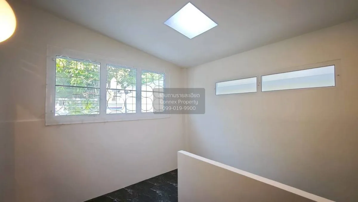 For Rent Townhome, Chokchai 4, Soi 38 , newly renovated , Lat Phr