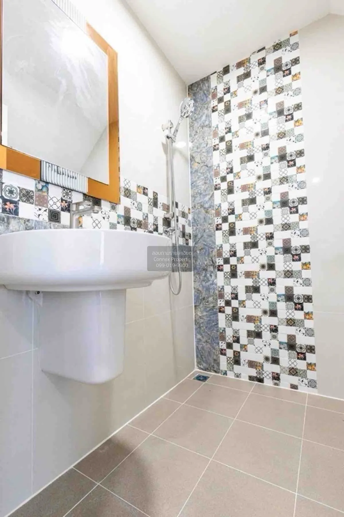 ขายทาวน์เฮ้าส์/ทาวน์โฮม  โกลเด้น ทาวน์ 3 บางนา-สวนหลวง ดอกไม้ เขต