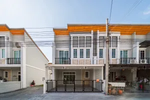 ขายทาวน์เฮ้าส์/ทาวน์โฮม  โกลเด้น ทาวน์ บางนา-สวนหลวง ดอกไม้ เขต ประเวศ กรุงเทพ CX-142330