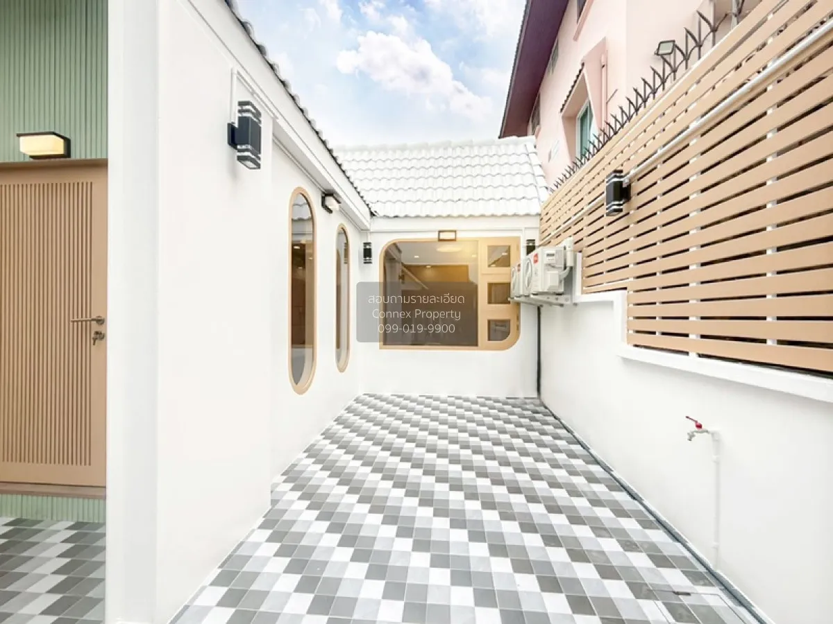 Townhouse, Soi Nuan Chan 36 Intersection 4 CX-142447 3