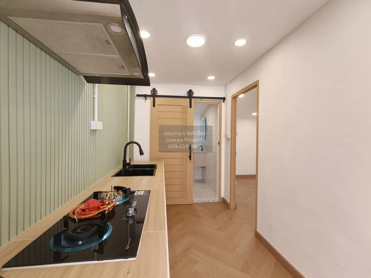 ขายทาวน์เฮ้าส์ ซอยนวลจันทร์ 36 แยก 4 บ้านรีโนเวทใหม่ หลังริม ใกล้