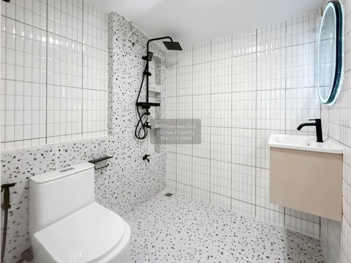 Townhouse, Soi Nuan Chan 36 Intersection 4 CX-142447