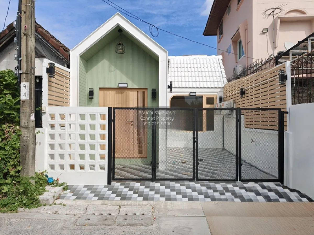 Townhouse, Soi Nuan Chan 36 Intersection 4 CX-142447