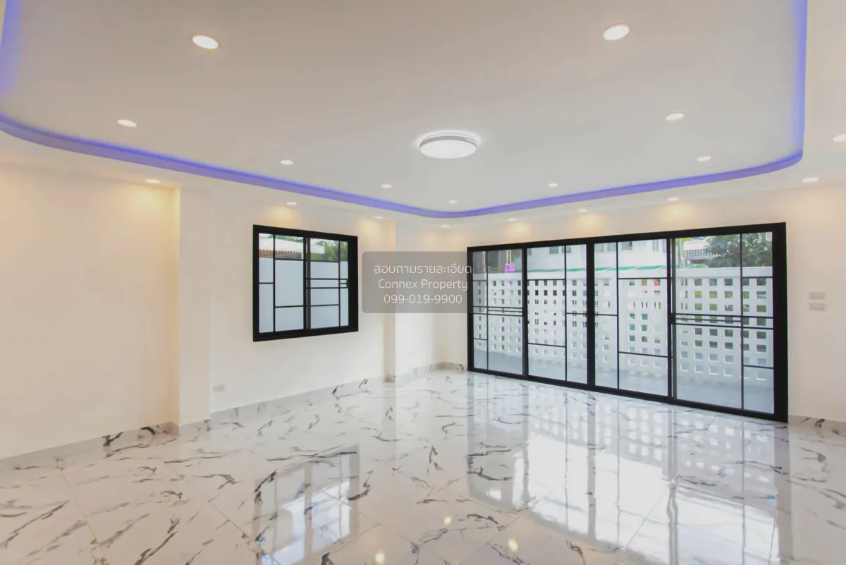 For Sale Office, Soi 20 Mithuna Huai Khwang , nice view , wide fr