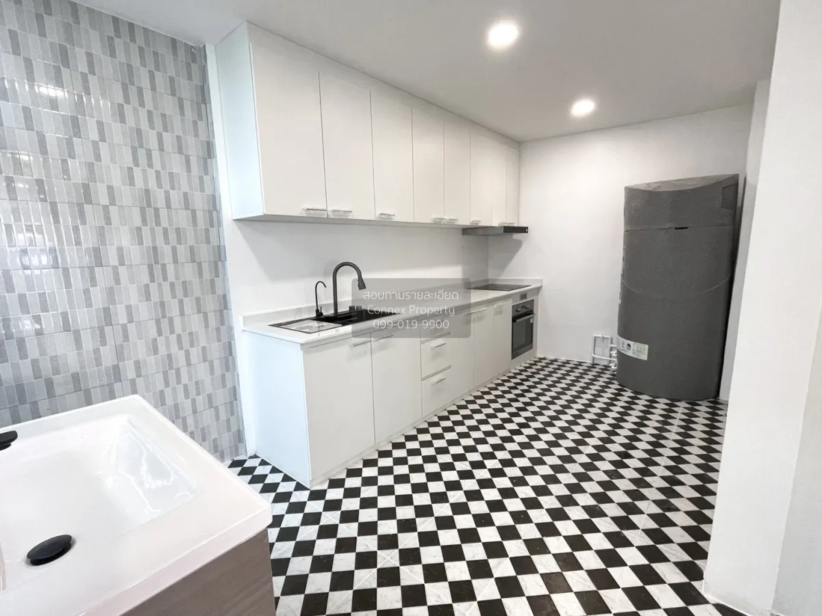 ขายบ้านทาวน์โฮม ลาดพร้าว 93 รีโนเวทใหม่ ลาดพร้าว เขต ลาดพร้าว กรุ