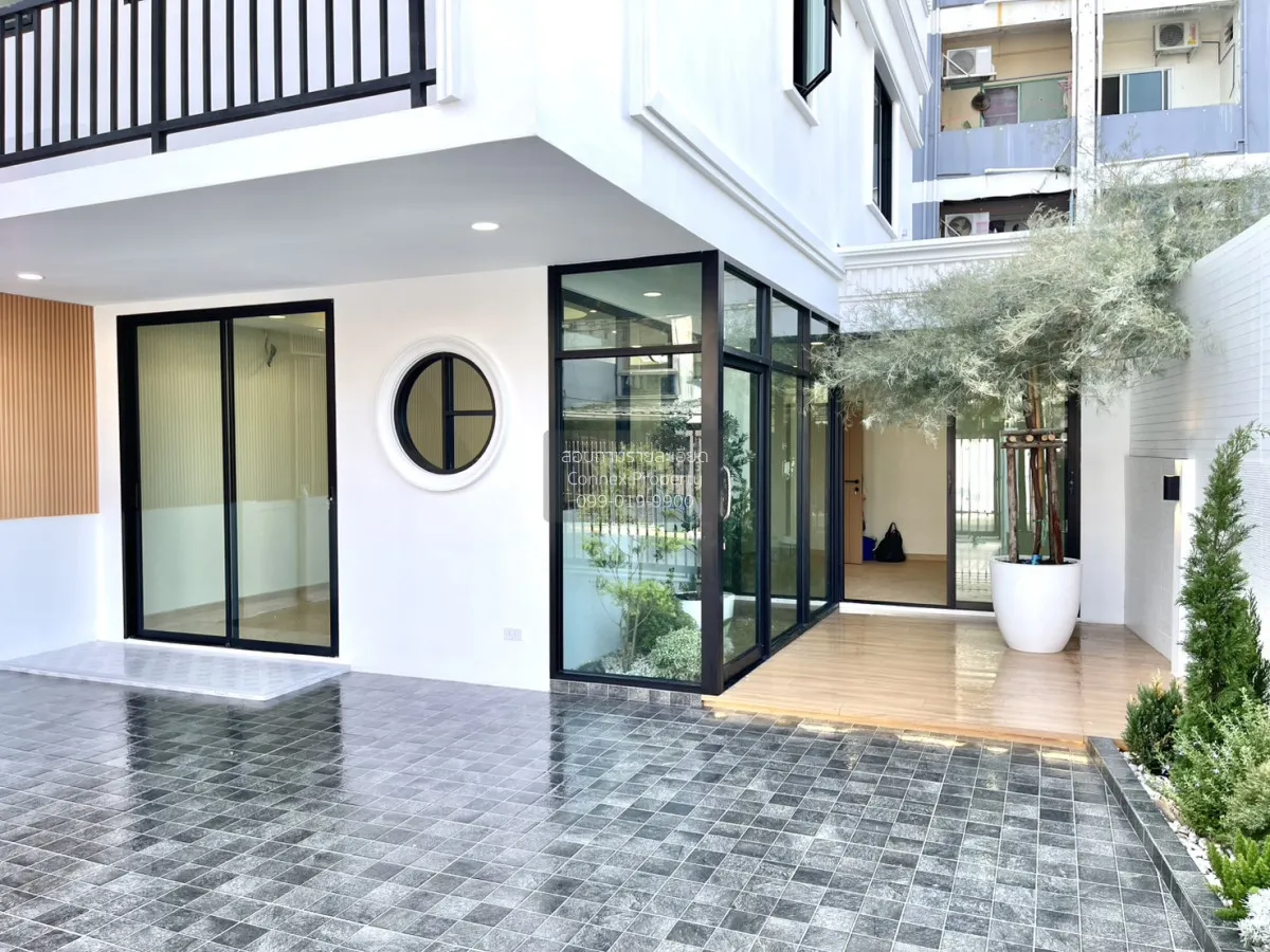 ขายบ้านทาวน์โฮม , ลาดพร้าว 93 รีโนเวทใหม่ คลองเจ้าคุณสิงห์ เขต วั 2