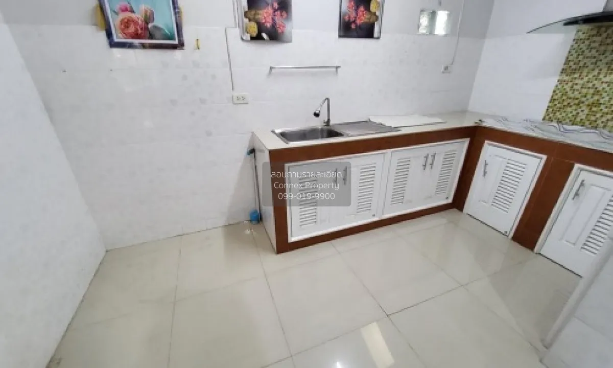 ขายทาวน์เฮ้าส์/ทาวน์โฮม  หมู่บ้าน ฉัตรแก้ว บางกะปิ MRT-บางกะปิ (ส