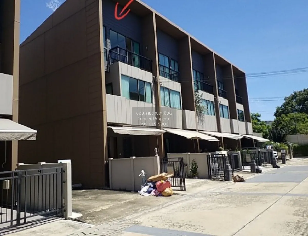 For Sale Townhouse/Townhome  , Baan Klang Muang Bangna - Wongwaen 1