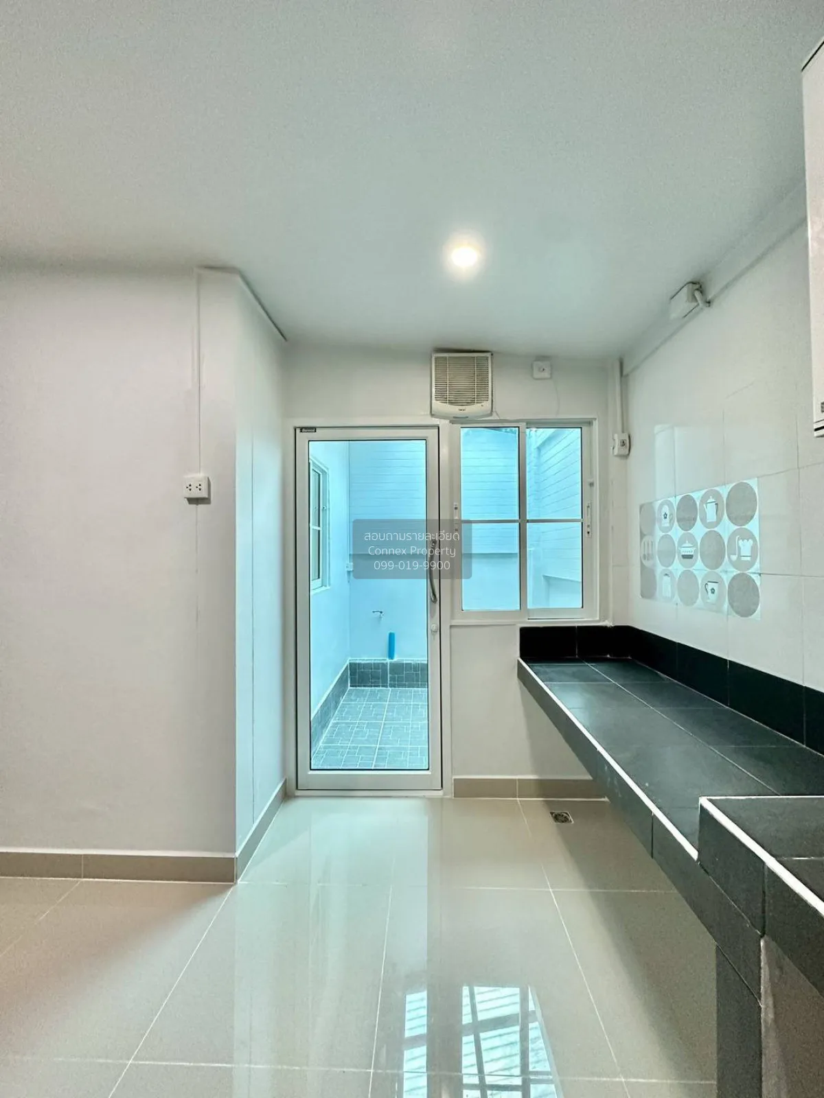 ขายทาวน์เฮ้าส์/ทาวน์โฮม  บ้านบัวทอง 2 หน้ากว้าง รีโนเวทใหม่ บางรั