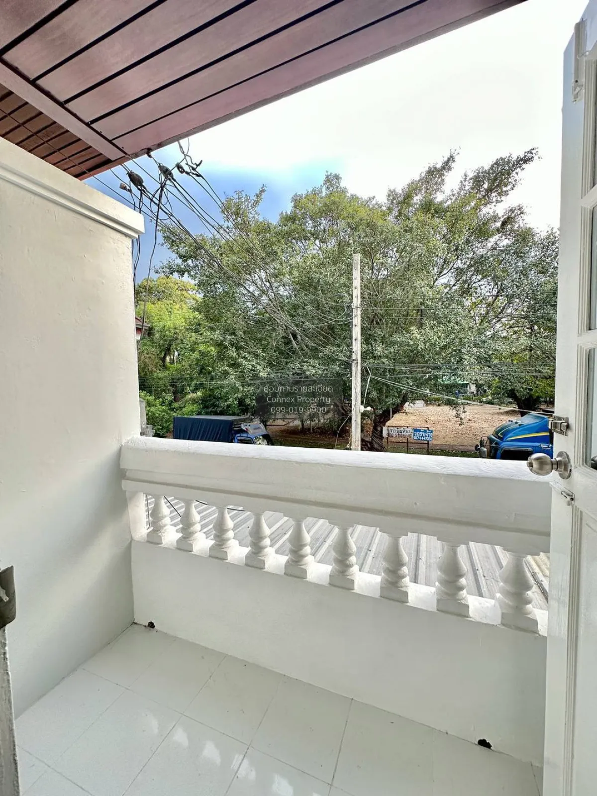 ขายทาวน์เฮ้าส์/ทาวน์โฮม  บ้านบัวทอง 2 หน้ากว้าง รีโนเวทใหม่ บางรั