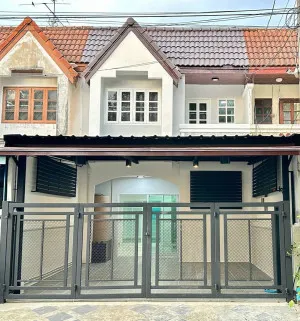 ขายทาวน์เฮ้าส์/ทาวน์โฮม  บ้านบัวทอง 2 หน้ากว้าง รีโนเวทใหม่ บางรักพัฒนา บางบัวทอง นนทบุรี CX-142542