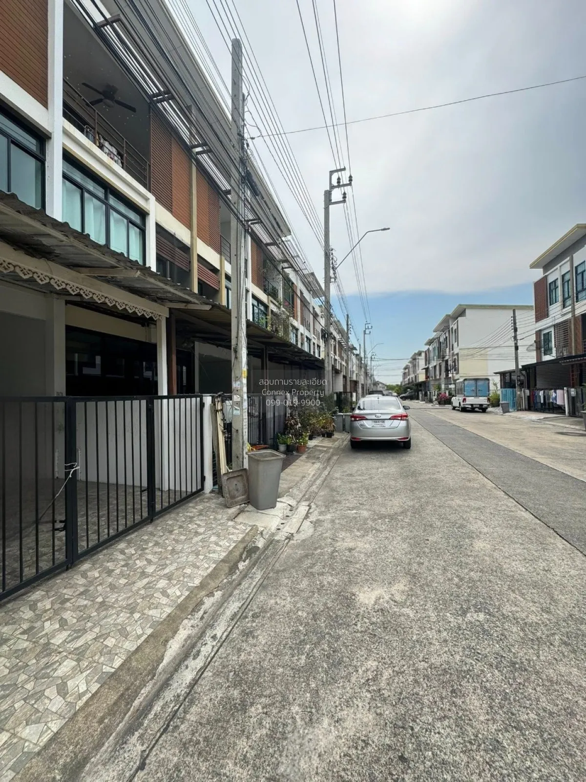 ขายทาวน์เฮ้าส์/ทาวน์โฮม  ซิกเนเจอร์ เพชรเกษม 69 หนองค้างพลู เขต ภ 2