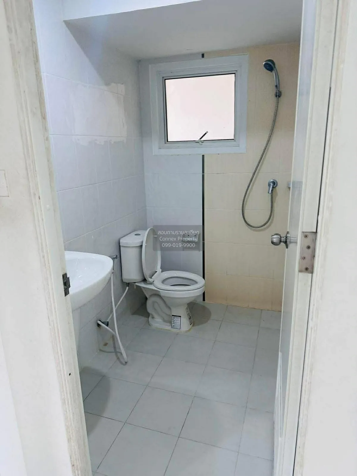 For Sale House , Baan Burirom Rangsit Klong 4 , wide frontage , L