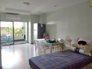 ขายคอนโด  คันทรี คอมเพล็กซ์ BTS-บางนา พระโขนง เขต บางนา กรุงเทพ CX-142565