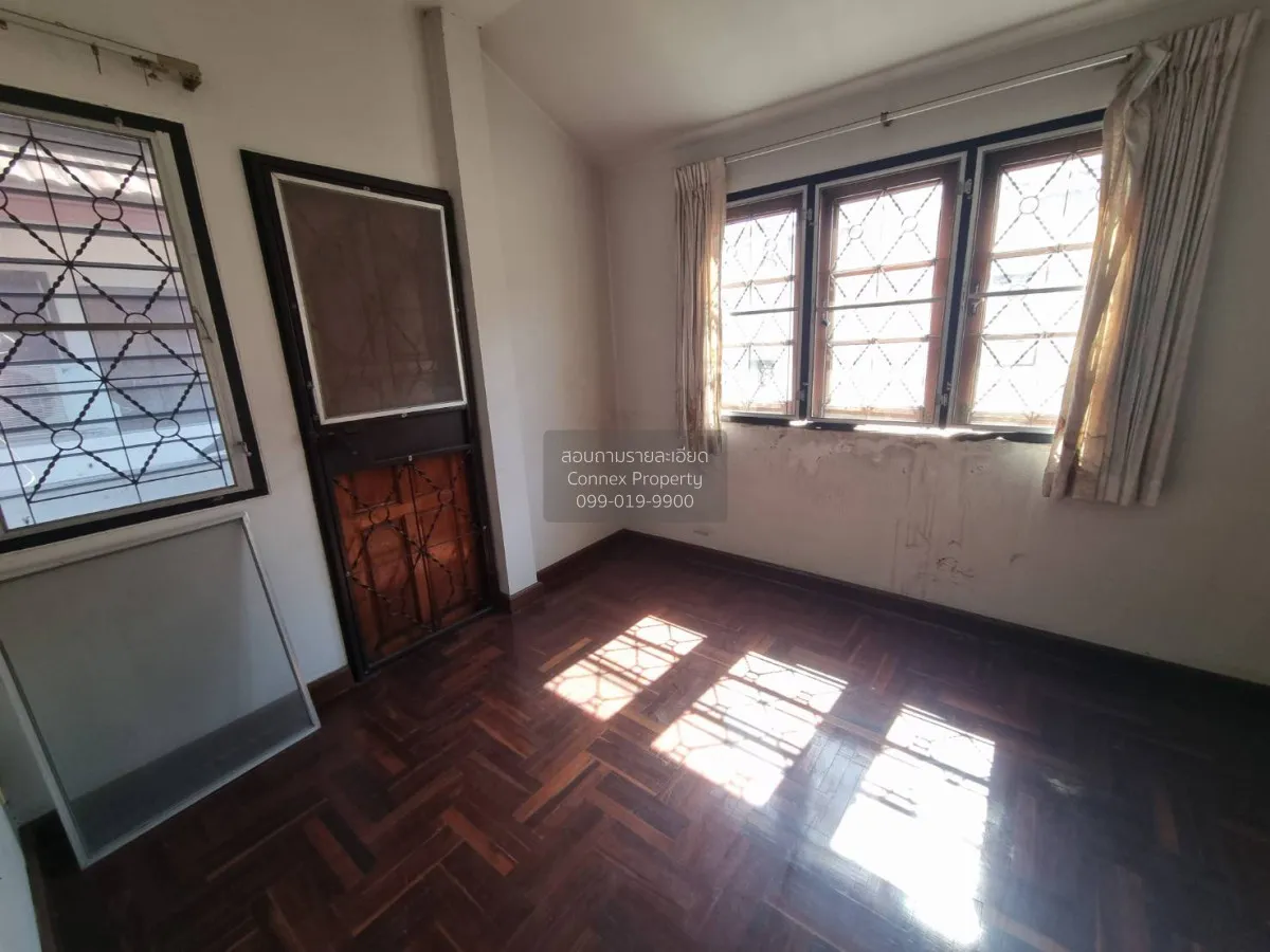 For Sale House , Somjai Village , Dok Mai , Prawet , Bangkok , CX