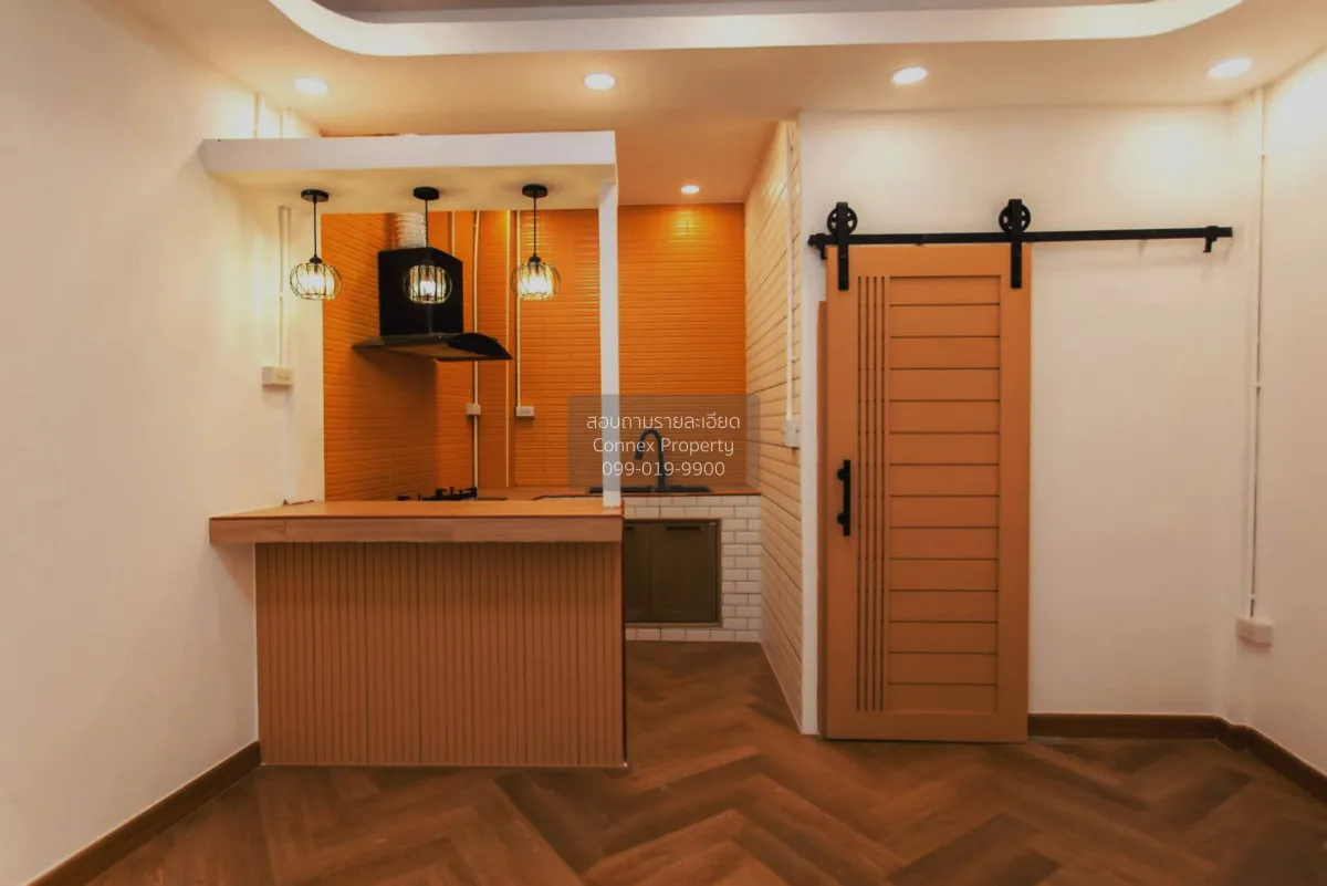 ขายทาวน์เฮ้าส์/ทาวน์โฮม  ประชากรไทย ลาดพร้าว 93 รีโนเวทใหม่ วังทอ