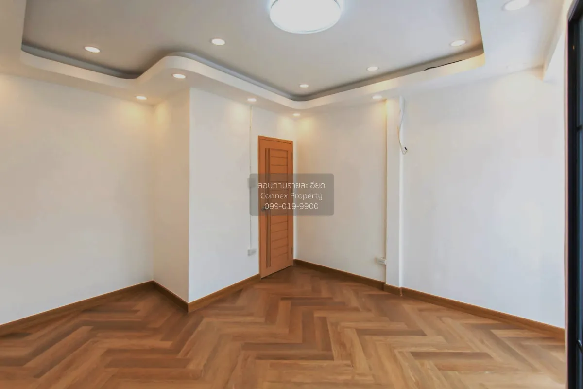 ขายทาวน์เฮ้าส์/ทาวน์โฮม  ประชากรไทย ลาดพร้าว 93 รีโนเวทใหม่ วังทอ