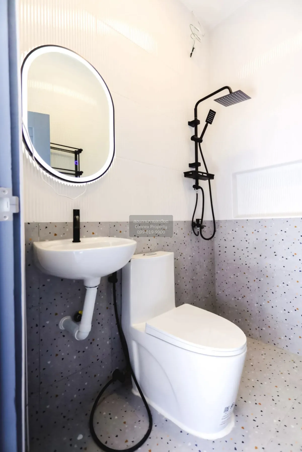 ขายทาวน์โฮม ลาดพร้าว 94  รีโนเวทใหม่ พลับพลา เขต วังทองหลาง กรุงเ