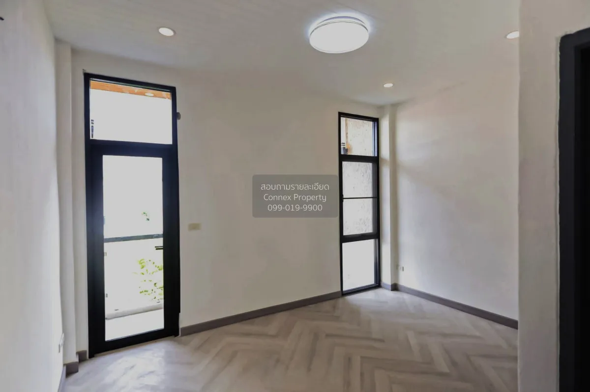 ขายทาวน์โฮม ลาดพร้าว 94  รีโนเวทใหม่ พลับพลา เขต วังทองหลาง กรุงเ