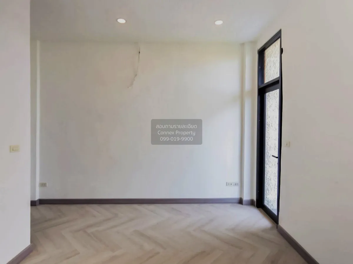 ขายทาวน์โฮม ลาดพร้าว 94  รีโนเวทใหม่ พลับพลา เขต วังทองหลาง กรุงเ