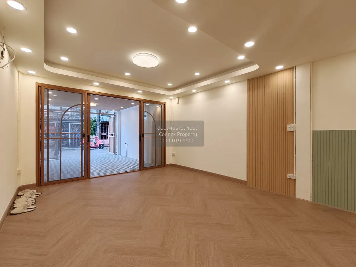 For Sale Townhouse, Ladprao 63 , newly renovated , Wang Thong Lan 2