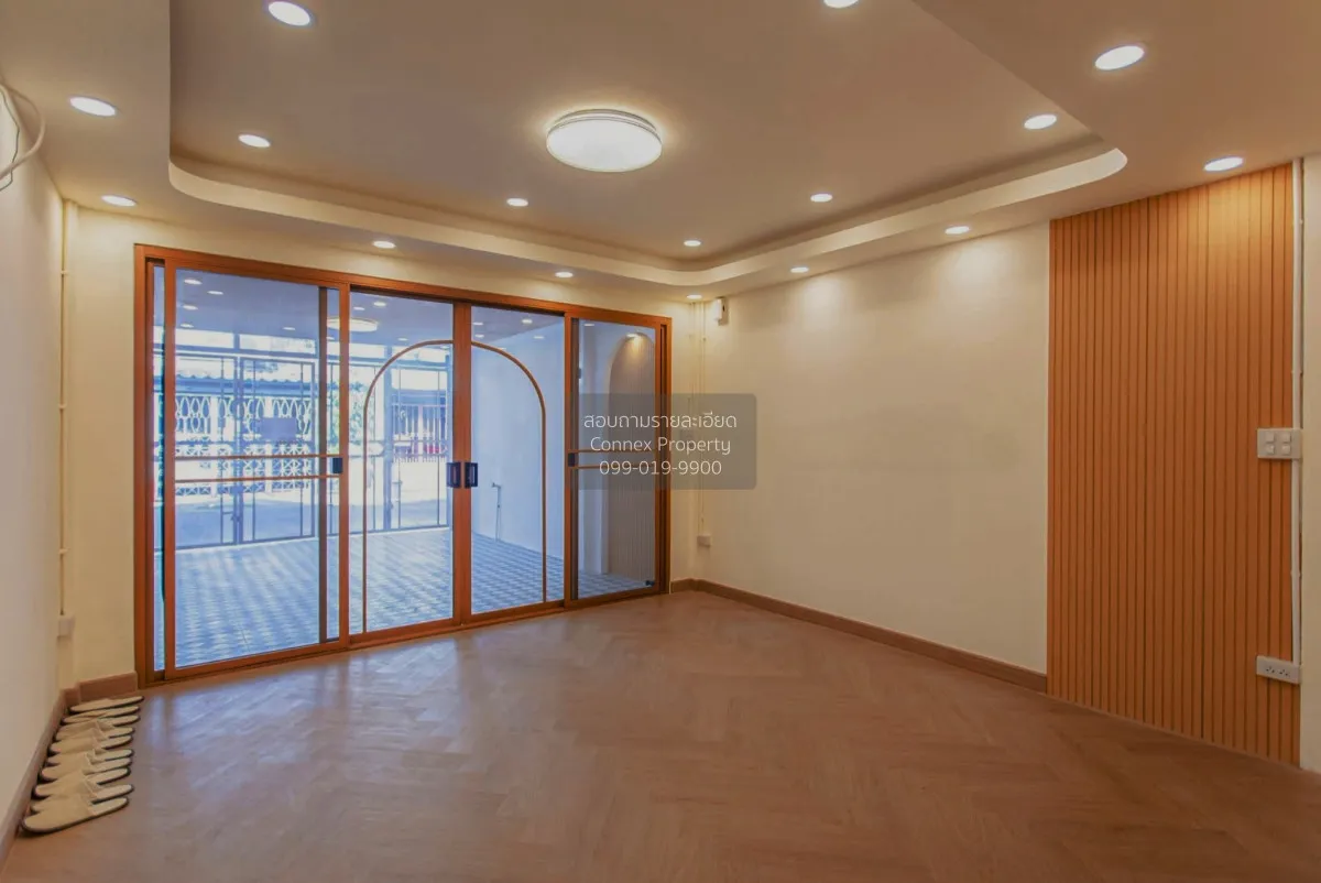 For Sale Townhouse, Ladprao 63 , newly renovated , Wang Thong Lan 4