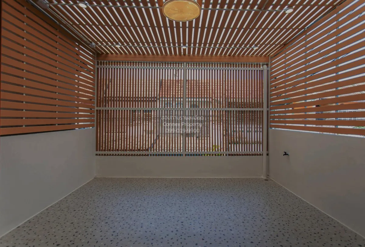 For Sale Townhouse, Ladprao 63 , newly renovated , Wang Thong Lan