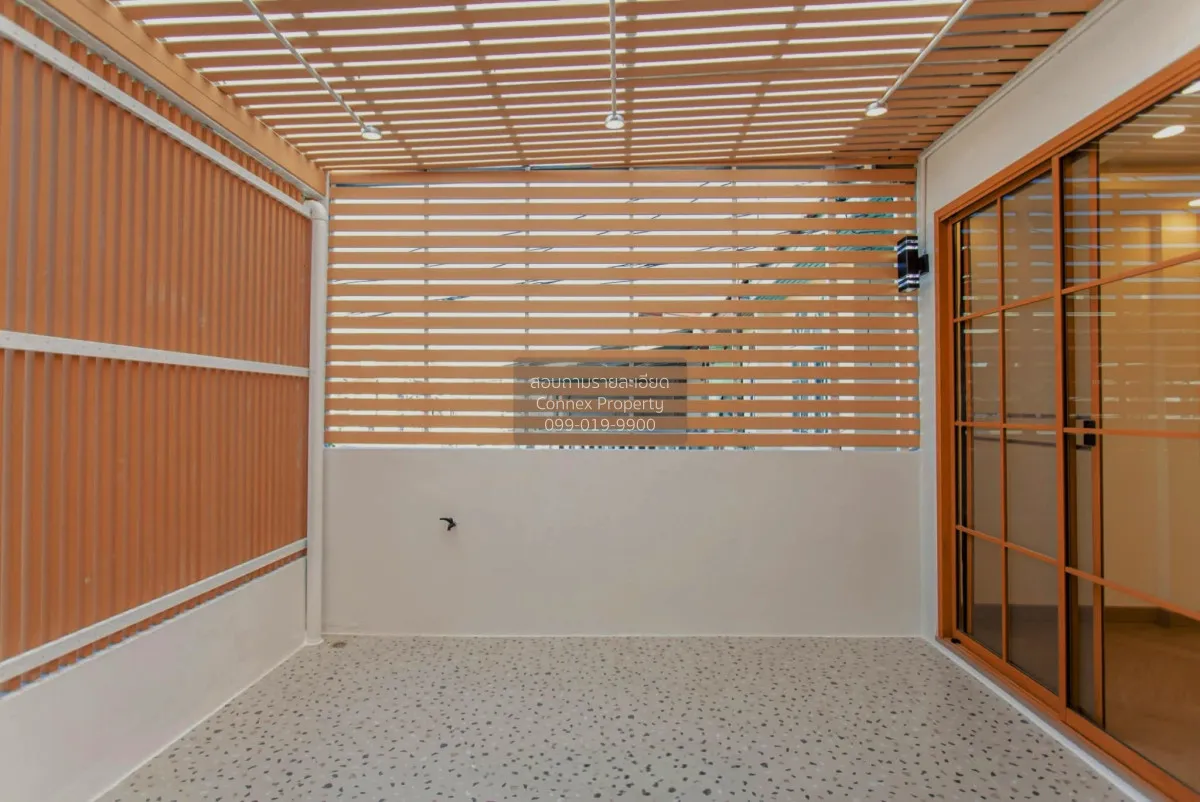 For Sale Townhouse, Ladprao 63 , newly renovated , Wang Thong Lan