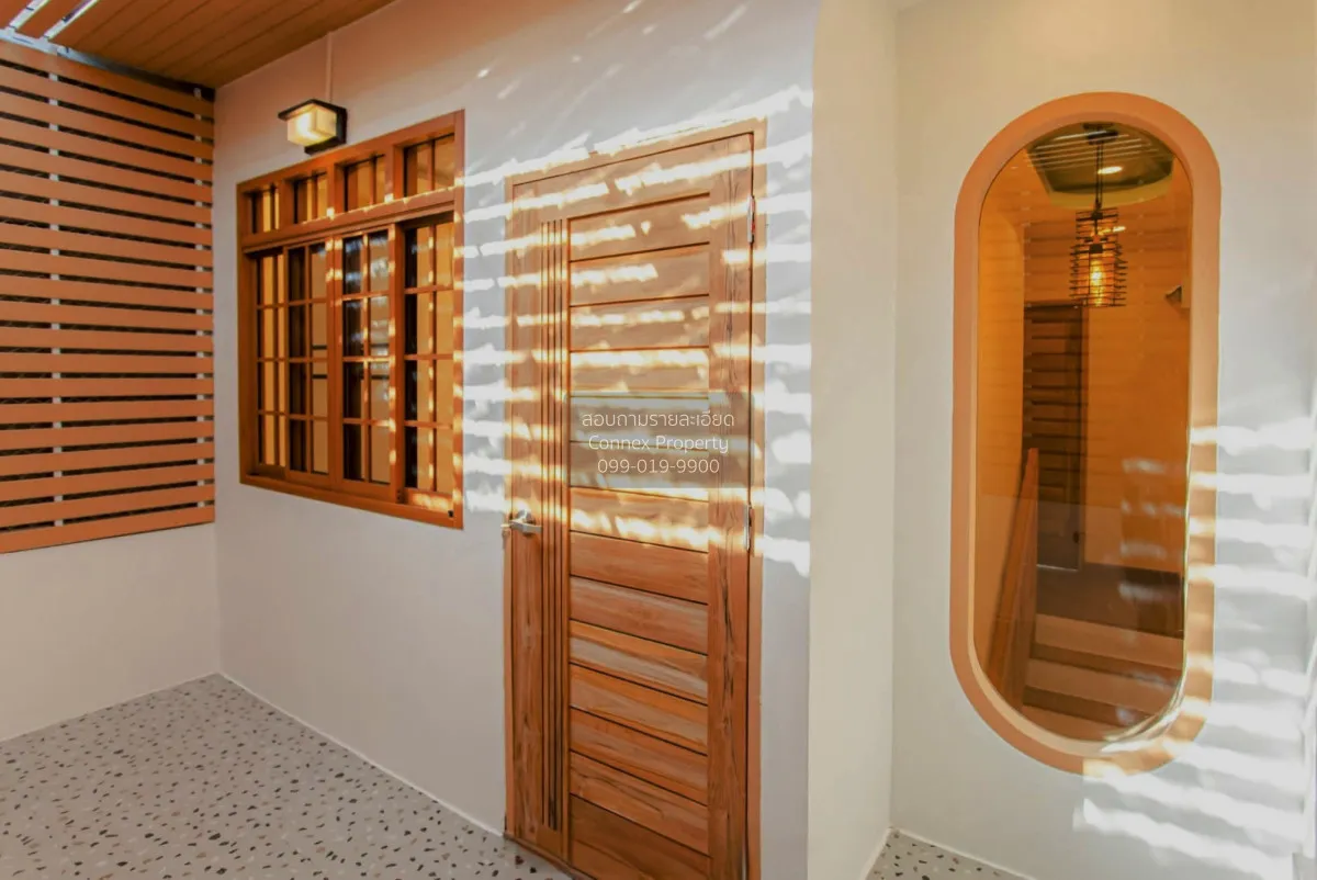 For Sale Townhouse, Ladprao 63 , newly renovated , Wang Thong Lan