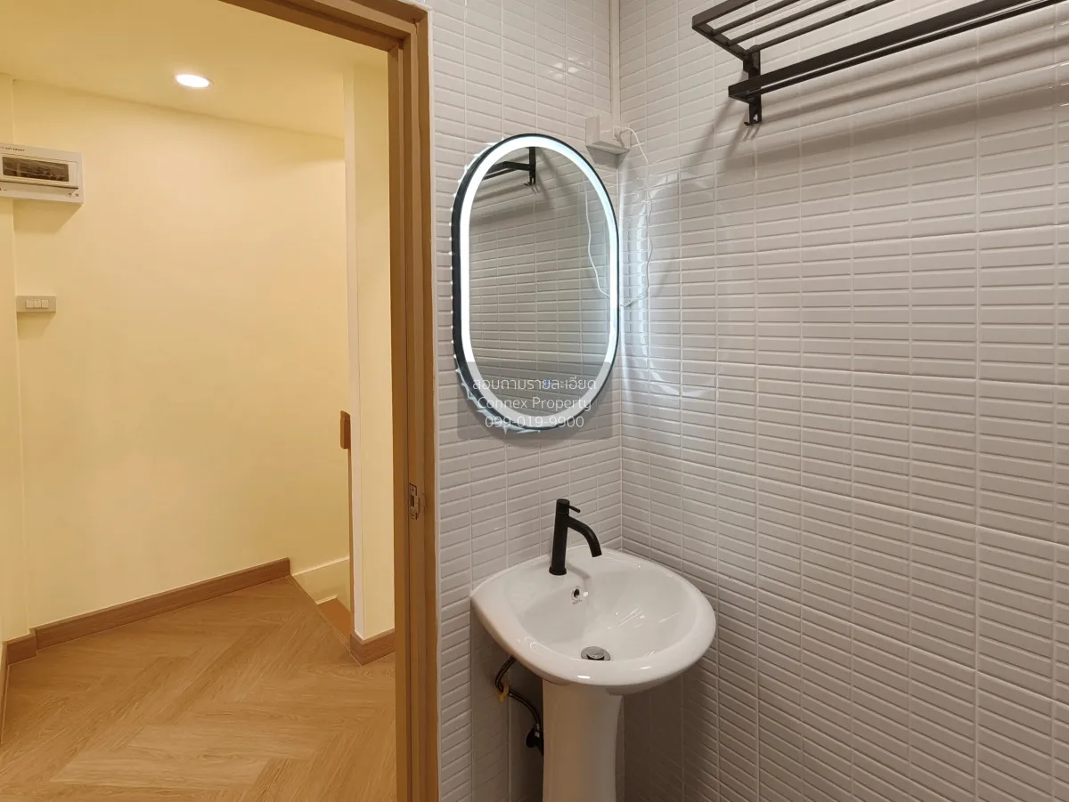 For Sale Townhouse, Ladprao 63 , newly renovated , Wang Thong Lan