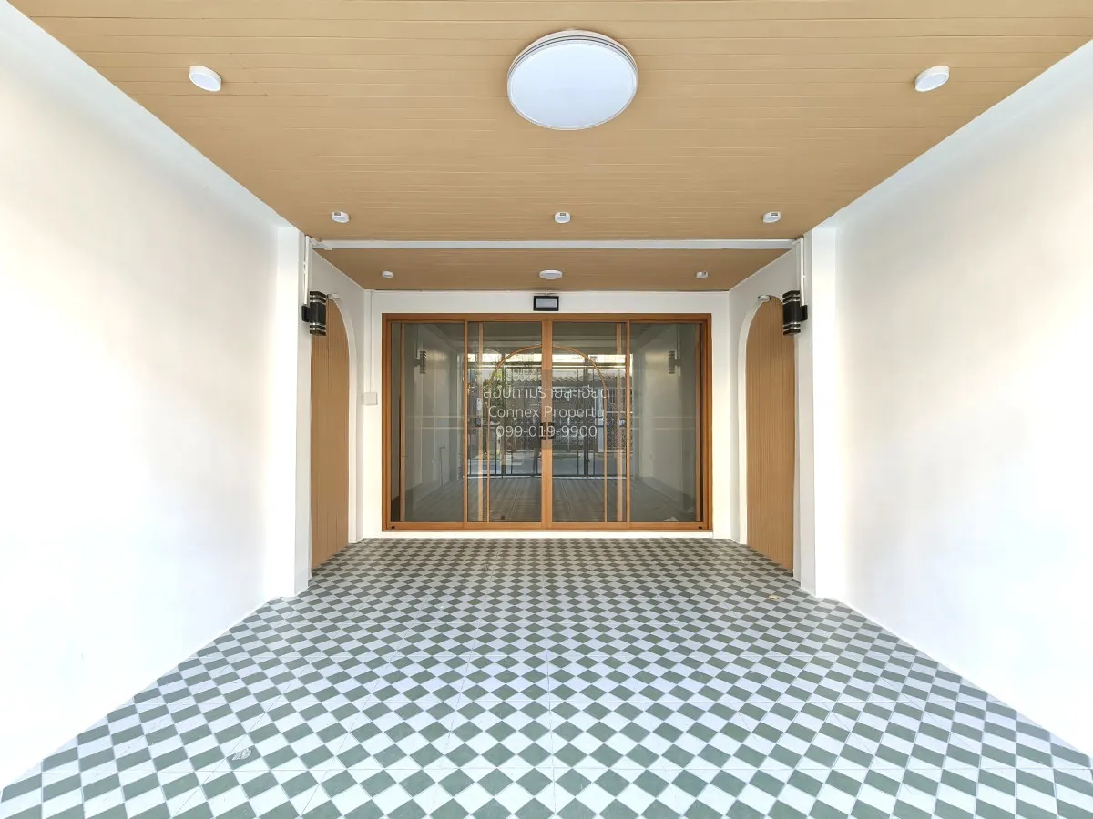 For Sale Townhouse, Ladprao 63 , newly renovated , Wang Thong Lan