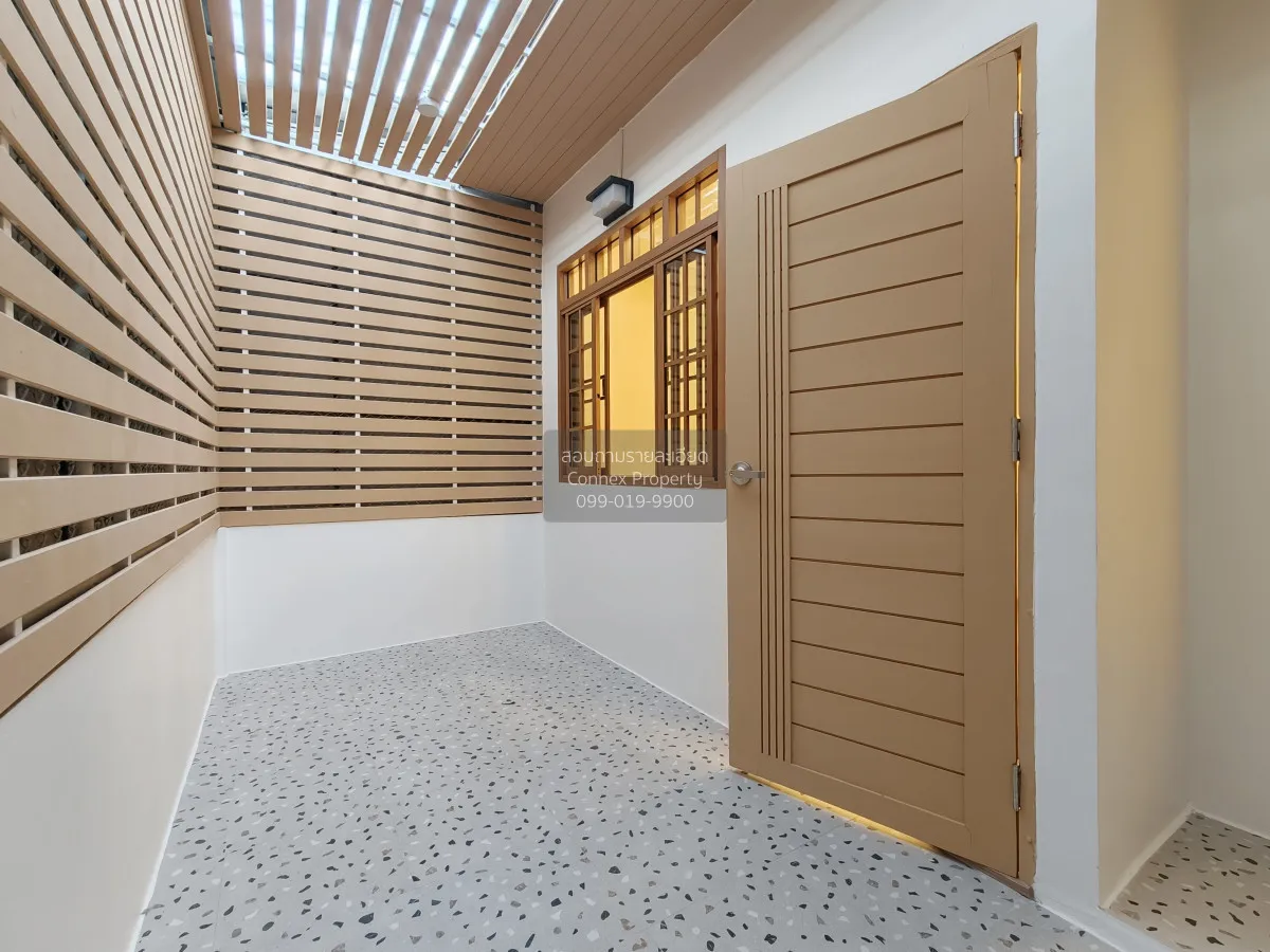 For Sale Townhouse, Ladprao 63 , newly renovated , Wang Thong Lan