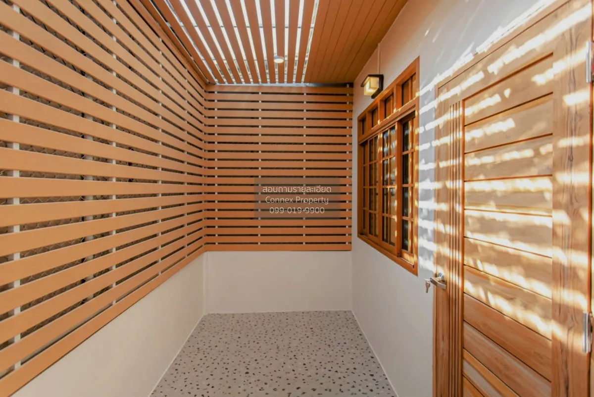 For Sale Townhouse, Ladprao 63 , newly renovated , Wang Thong Lan