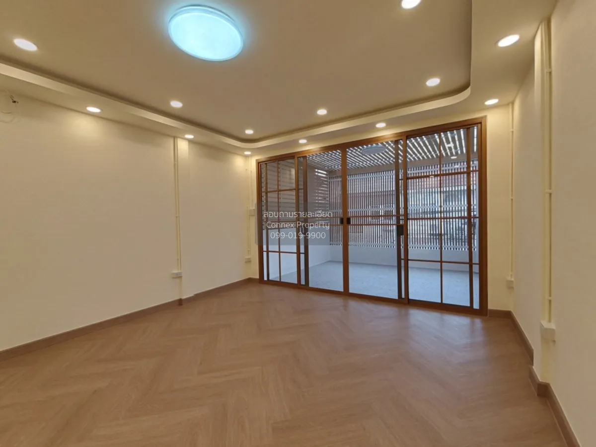 For Sale Townhouse, Ladprao 63 , newly renovated , Wang Thong Lan