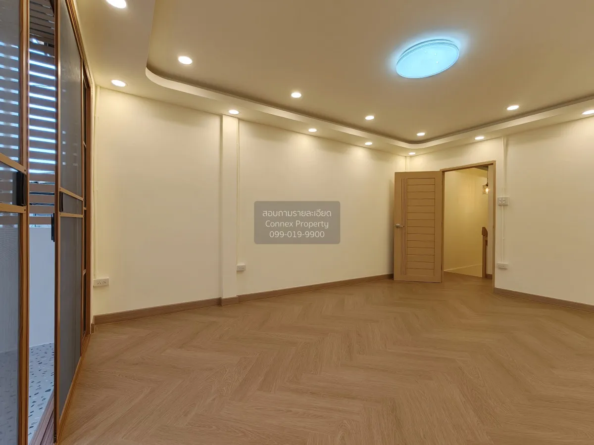 For Sale Townhouse, Ladprao 63 , newly renovated , Wang Thong Lan