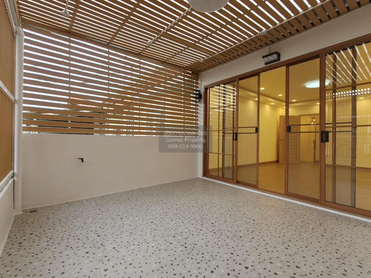 For Sale Townhouse, Ladprao 63 , newly renovated , Wang Thong Lan