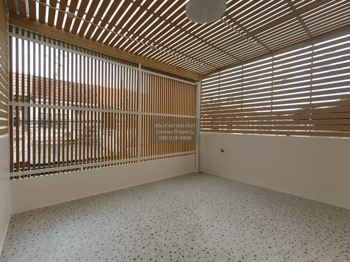 For Sale Townhouse, Ladprao 63 , newly renovated , Wang Thong Lan