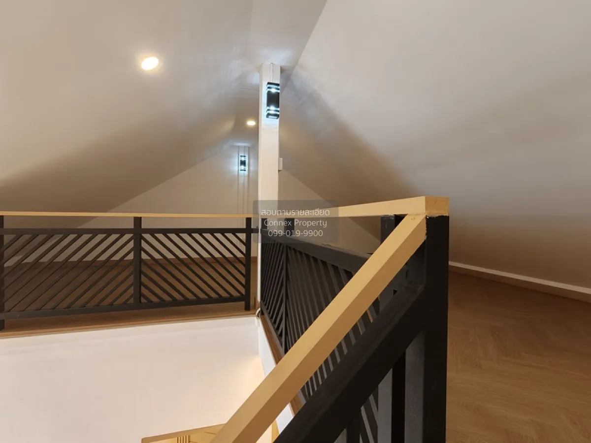 For Sale Townhouse/Townhome  , Tho Rung Soi Nawamin 111 , wide fr